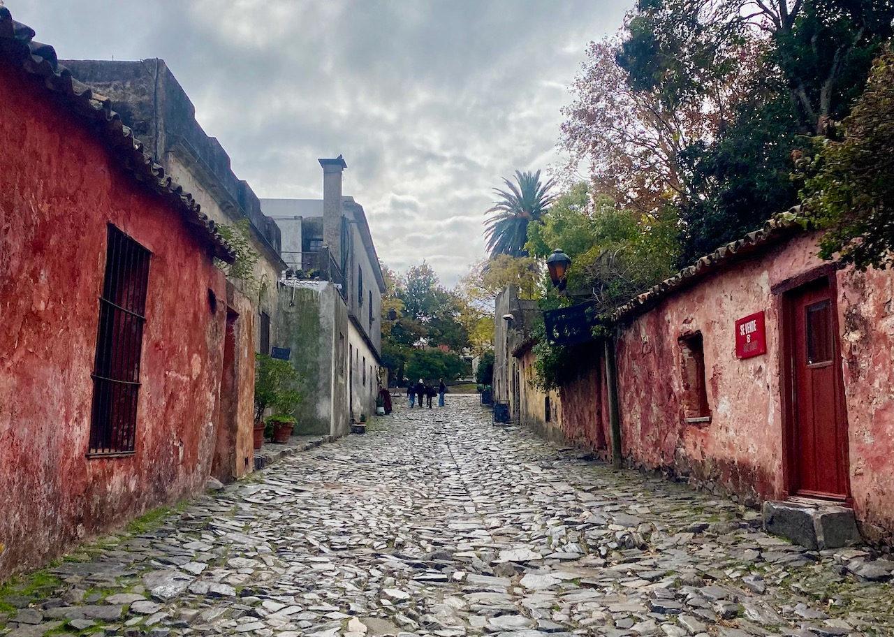 Cobblestones & Colonial Charm